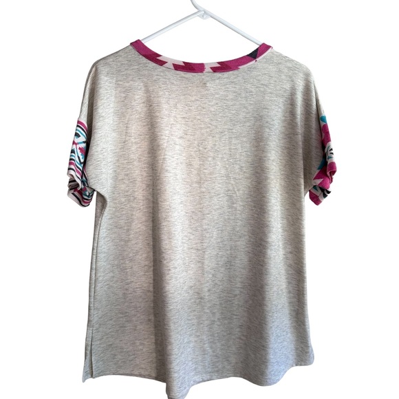 Now & Forever Soft grey shirt with pink sleeves large - Picture 5 of 6